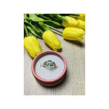 925 Sterling Silver Topaz Ring Size 8.5