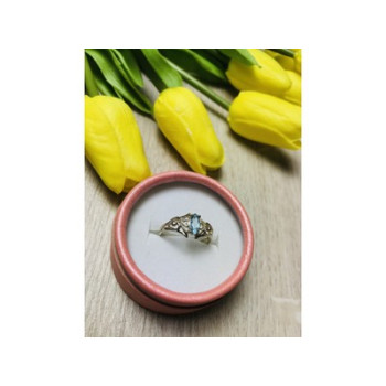 925 Sterling Silver Topaz Ring Size 8.5