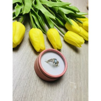925 Sterling Silver Topaz Ring Size 8.5