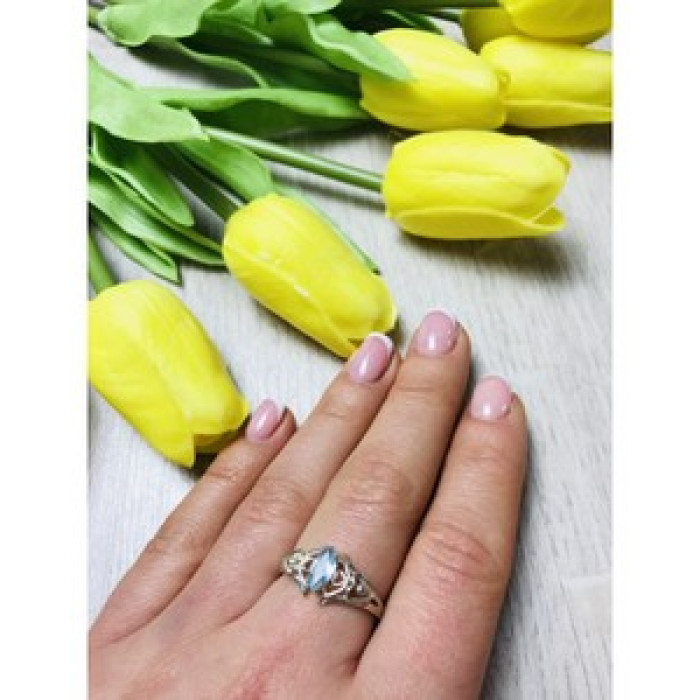 925 Sterling Silver Topaz Ring Size 8.5