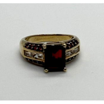 925 Sterling Silver Gold Plated Garnet & Goshenite Ring Size 6