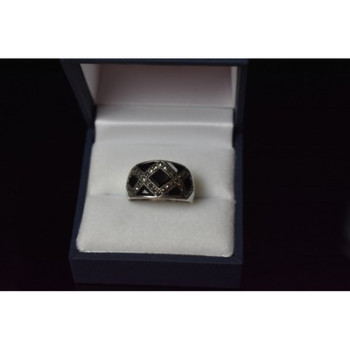 925 Sterling Silver Black Nephrite & Marcasites Ring Size 8