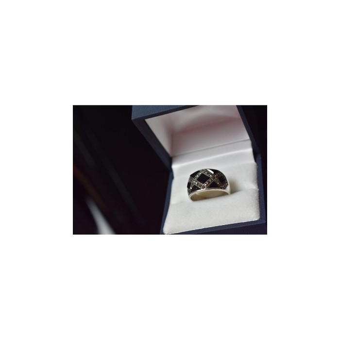 925 Sterling Silver Black Nephrite & Marcasites Ring Size 8