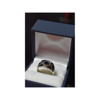 925 Sterling Silver Black Nephrite & Marcasites Ring Size 8