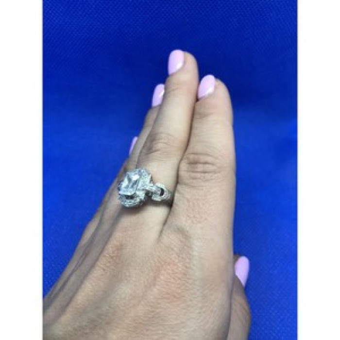 925 Sterling Silver CZ Ring Size 8