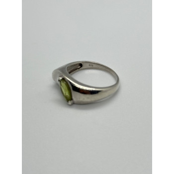 925 Sterling Silver Peridot Ring Size 8