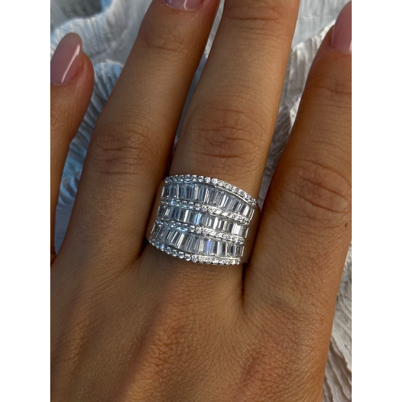 Elegant Design 925 Sterling Silver Cz Ring Size 9