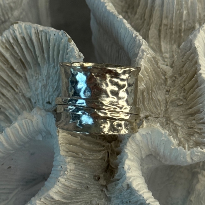 Unique Design 925 Sterling Silver Ring Size 6
