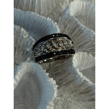 925 Sterling Silver Black Spinel Ring Size 7