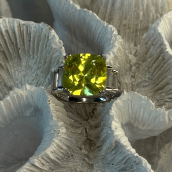 Shiny 925 Sterling Silver Cz Ring Size 7