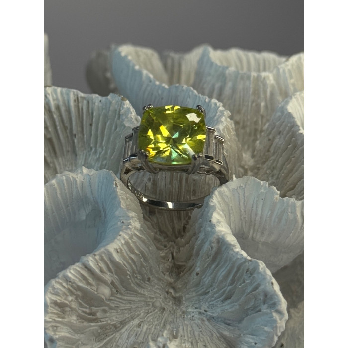 Shiny 925 Sterling Silver Cz Ring Size 7