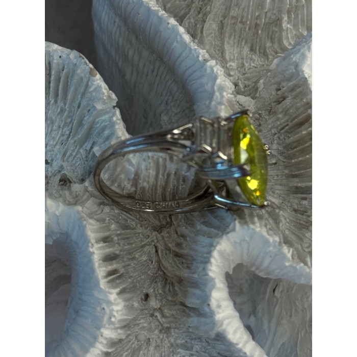 Shiny 925 Sterling Silver Cz Ring Size 7