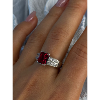 925 Sterling Silver Ruby & Beryl Ring Size 10