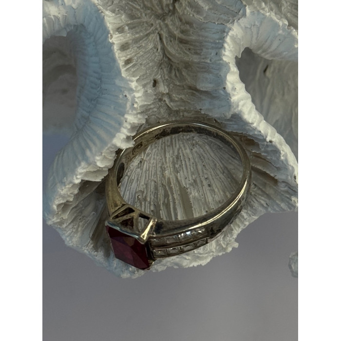 925 Sterling Silver Ruby & Beryl Ring Size 10