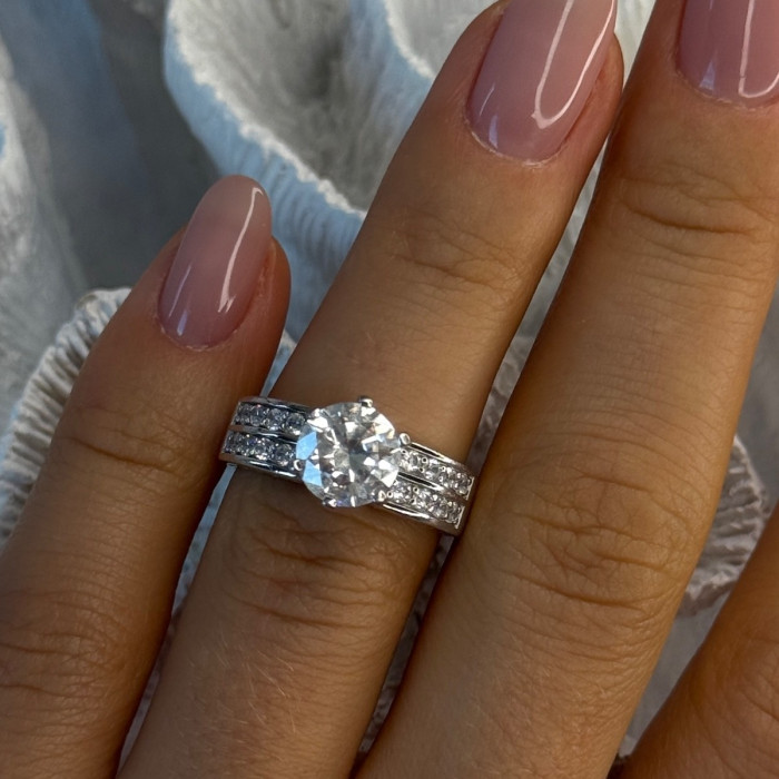 Shiny 925 Sterling Silver Cz Ring Size 5
