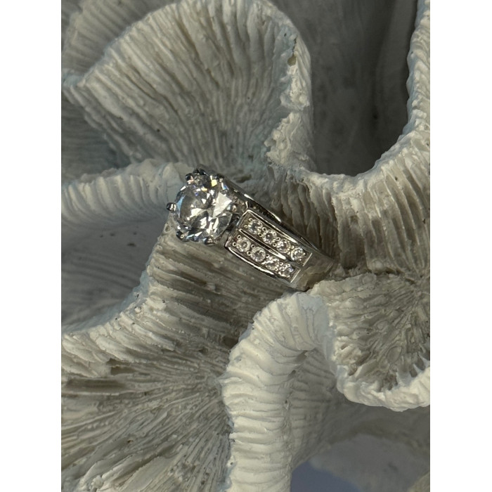 Shiny 925 Sterling Silver Cz Ring Size 5