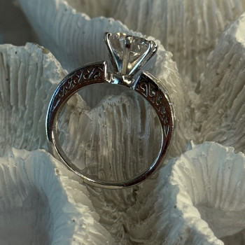 Shiny 925 Sterling Silver Cz Ring Size 5