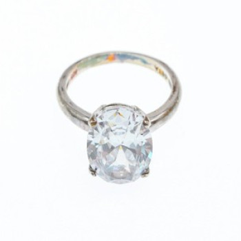 925 Sterling Silver CZ Ring Size 8 Seta