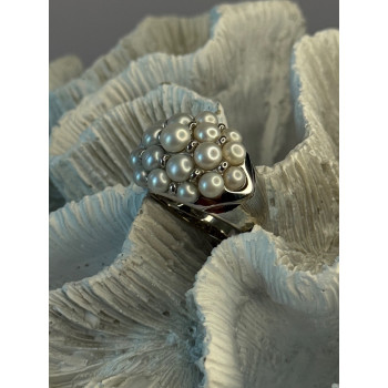 Elegant 925 Sterling Silver Pearl  Ring Size 7