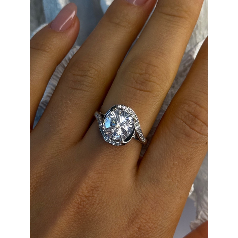 Shiny 925 Sterling Silver Cz Ring Size 8