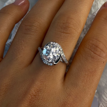 Shiny 925 Sterling Silver Cz Ring Size 8