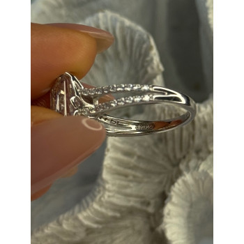 Beautiful 925 Sterling Silver Cz Ring Size 7