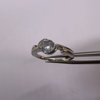 925 Sterling Silver CZ Ring Size 8.5