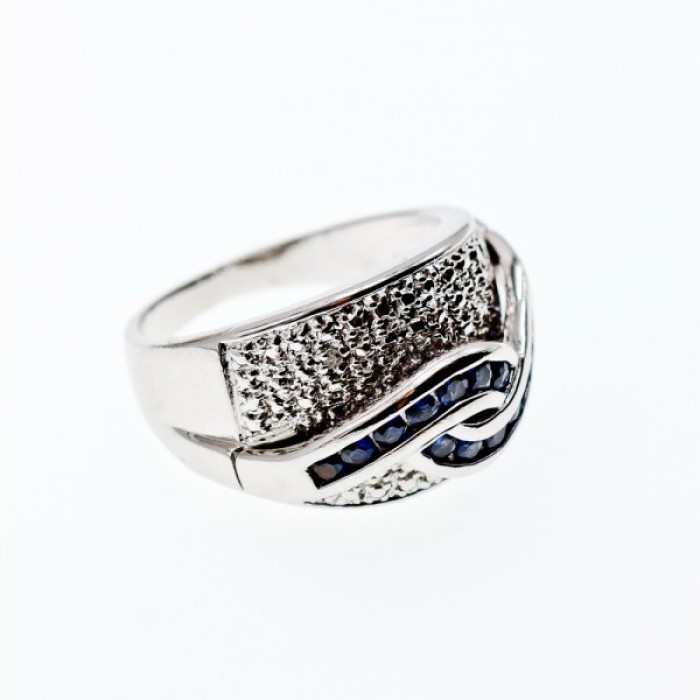 925 Sterling Silver Sapphires Ring Size 11.75
