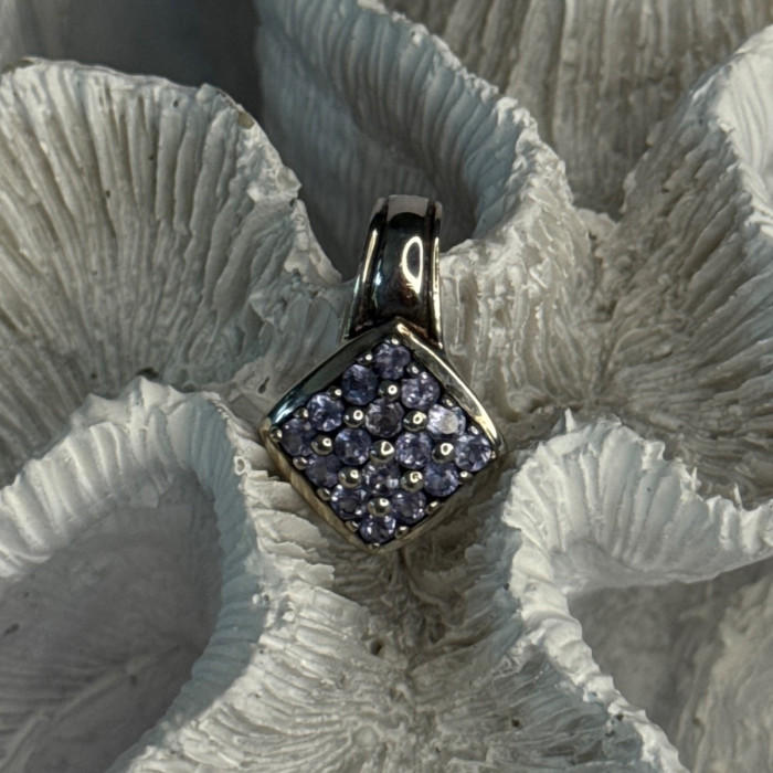 925 Sterling Silver Tanzanite Pendant Length 0.90 Inch