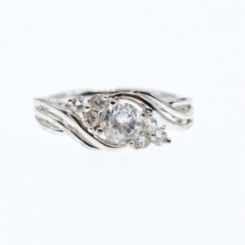 925 Sterling Silver White Topaz Ring Size 7