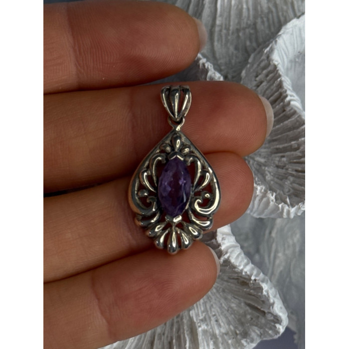 Classy 925 Sterling Silver Amethyst Pendant Length 1.20 Inch
