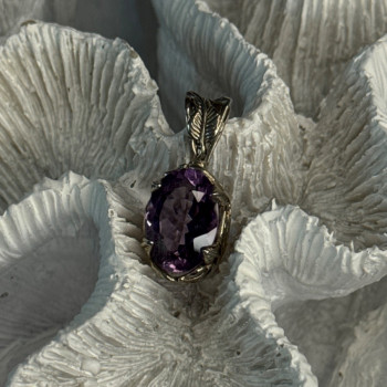 Elegant 925 Sterling Silver Amethyst Pendant Length 1 Inch