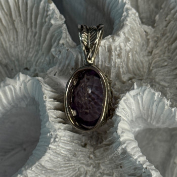 Elegant 925 Sterling Silver Amethyst Pendant Length 1 Inch