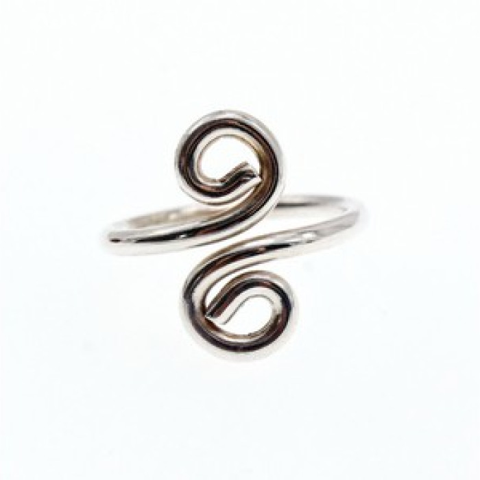 925 Sterling Silver Ring Size 6.5 (Adjustable)