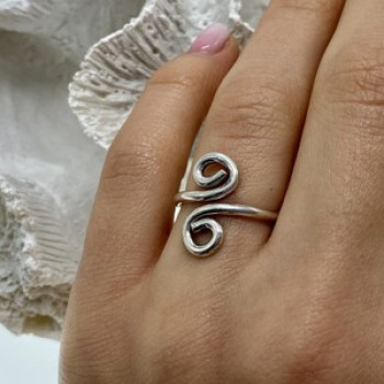 925 Sterling Silver Ring Size 6.5 (Adjustable)