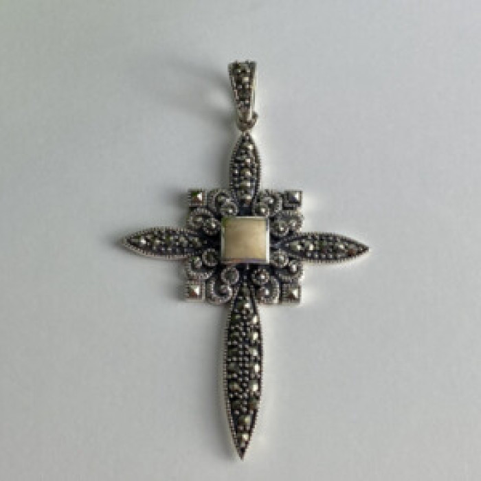 925 Sterling Silver Agate & Marcasite Cross Pendant
