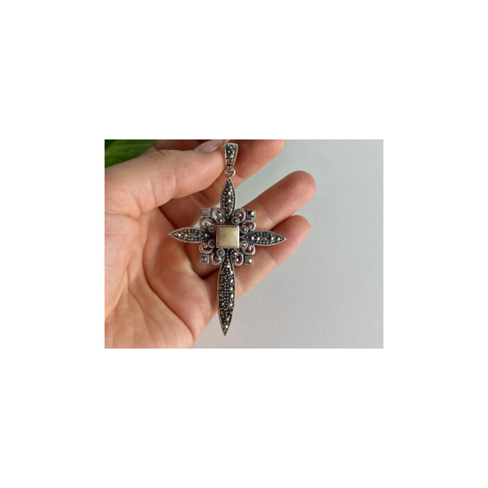 925 STERLING SILVER AGATE & MARCASITE CROSS PENDANT