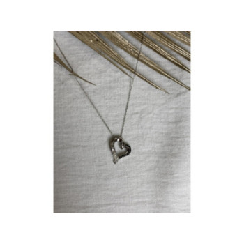 10K WHITE GOLD BLACK & WHITE DIAMONDS HEART CHAIN WITH PENDANT