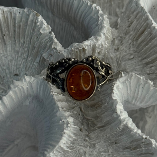 Vintage 925 Sterling Silver Amber Ring Size 8