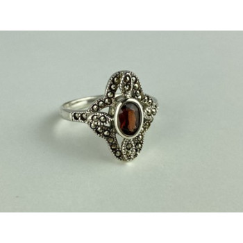 925 Sterling Silver Almandine & Marcasites Ring Size 7