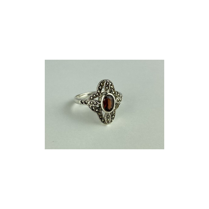 925 Sterling Silver Almandine & Marcasites Ring Size 7