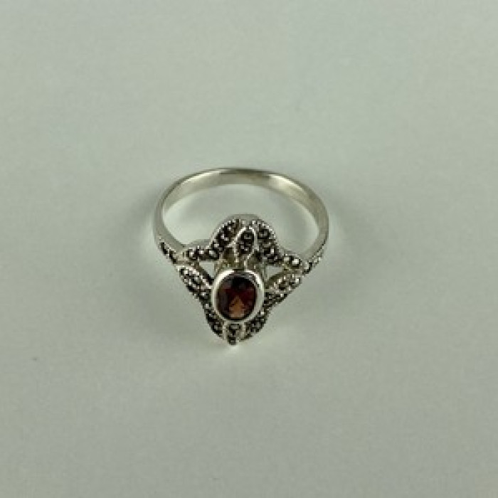 925 Sterling Silver Almandine & Marcasites Ring Size 7