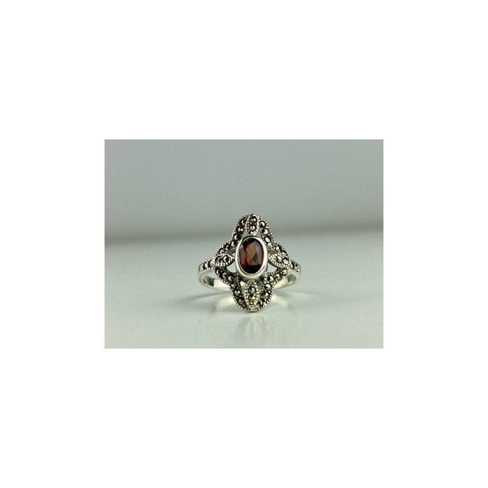 925 Sterling Silver Almandine & Marcasites Ring Size 7