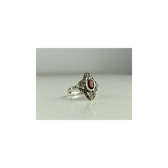 925 Sterling Silver Almandine & Marcasites Ring Size 7