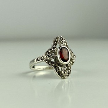 925 Sterling Silver Almandine & Marcasites Ring Size 7