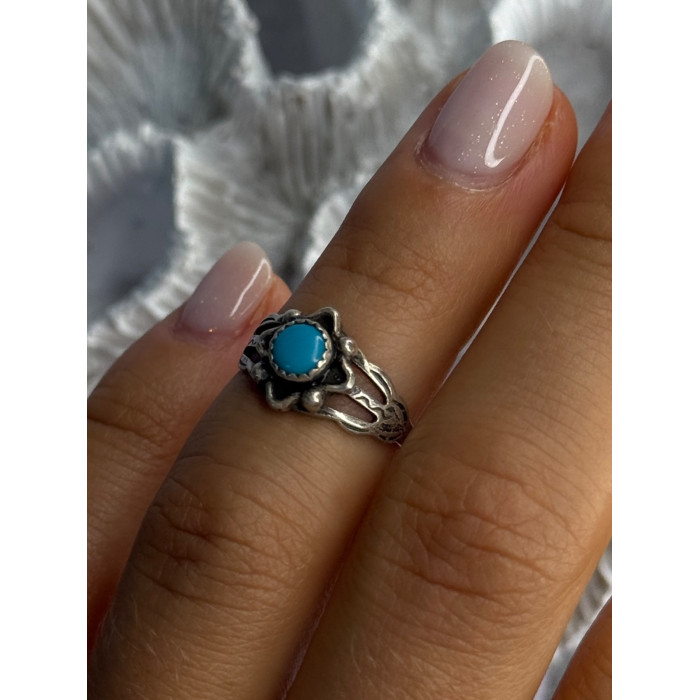 925 Sterling Silver Turquoise Ring Size 5.5