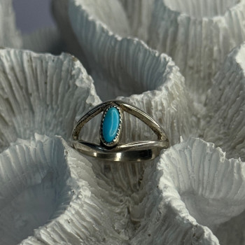 925 Sterling Silver Turquoise Ring Size 5.5