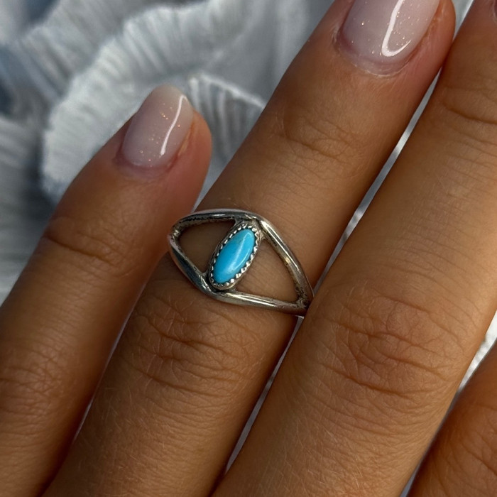 925 Sterling Silver Turquoise Ring Size 5.5