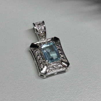 925 Sterling Silver Topaz Pendant