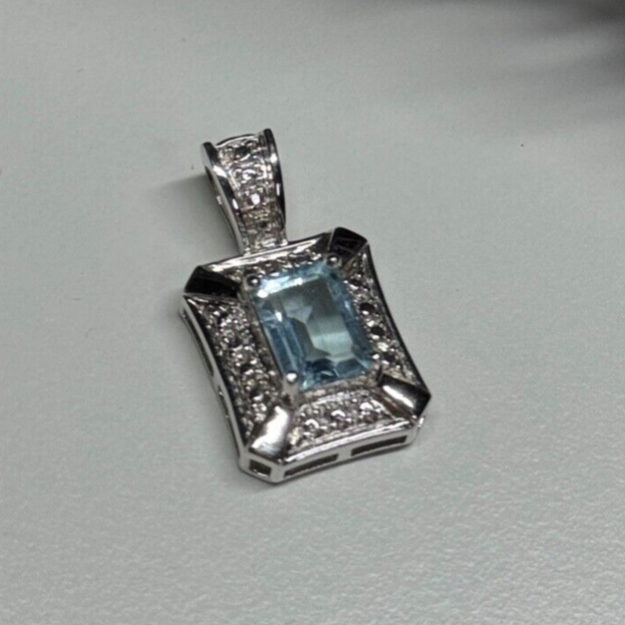 925 Sterling Silver Topaz Pendant